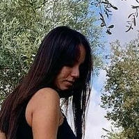 Sara Avni Nue