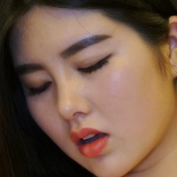 Selena 娜露 Nue