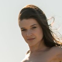 Serena J Nue