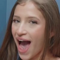 Sofia Smith Nue