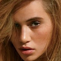 Suki Waterhouse Nue