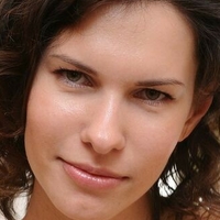 Suzanna A Nue
