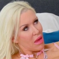 Tania Amazon Nue