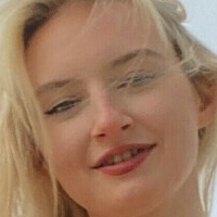 Valery Jones Nue