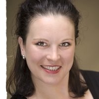 Xénia Molnár Nue