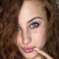 Yana Bradichansky Nue