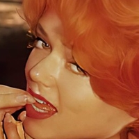 Yvette Vickers Nue